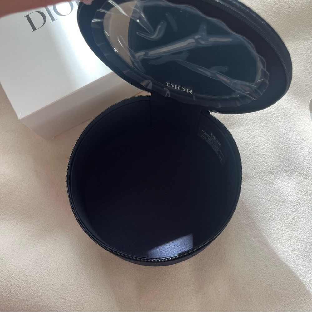 Dior Beaute Vanity Mirror Round Case - Picture 6 of 8